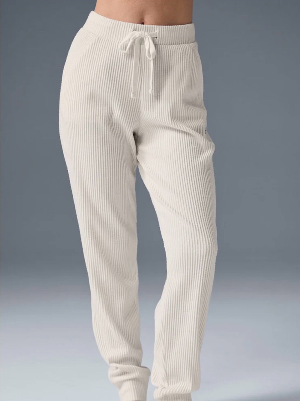 Alo *NWT Women’s Ribbed Knit Drawstring Joggers - Cream
